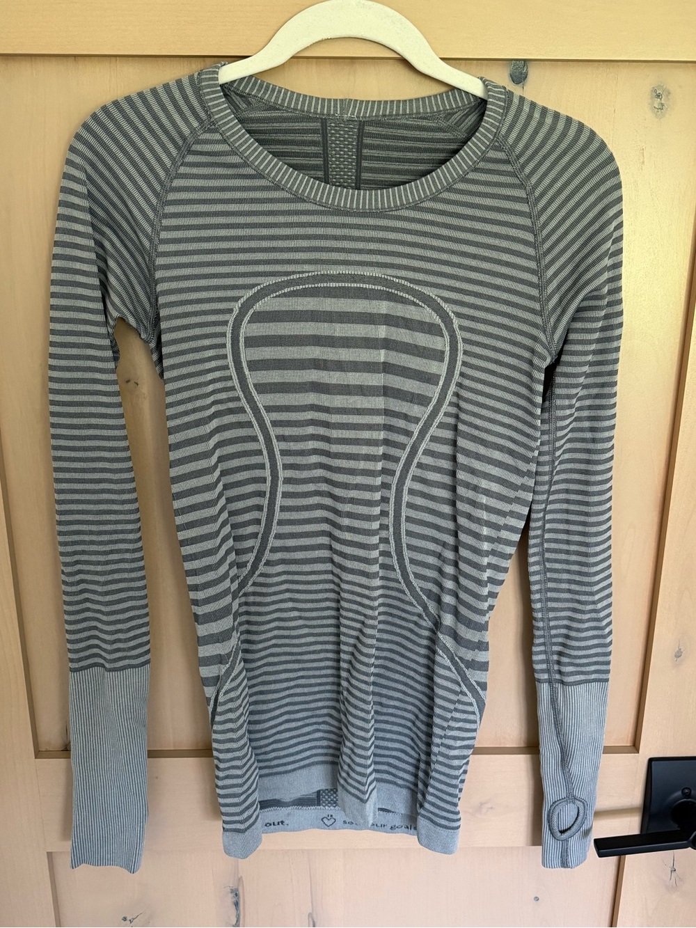 Lululemon Swiftly Tech Long Sleeve Striped Gray Size 6